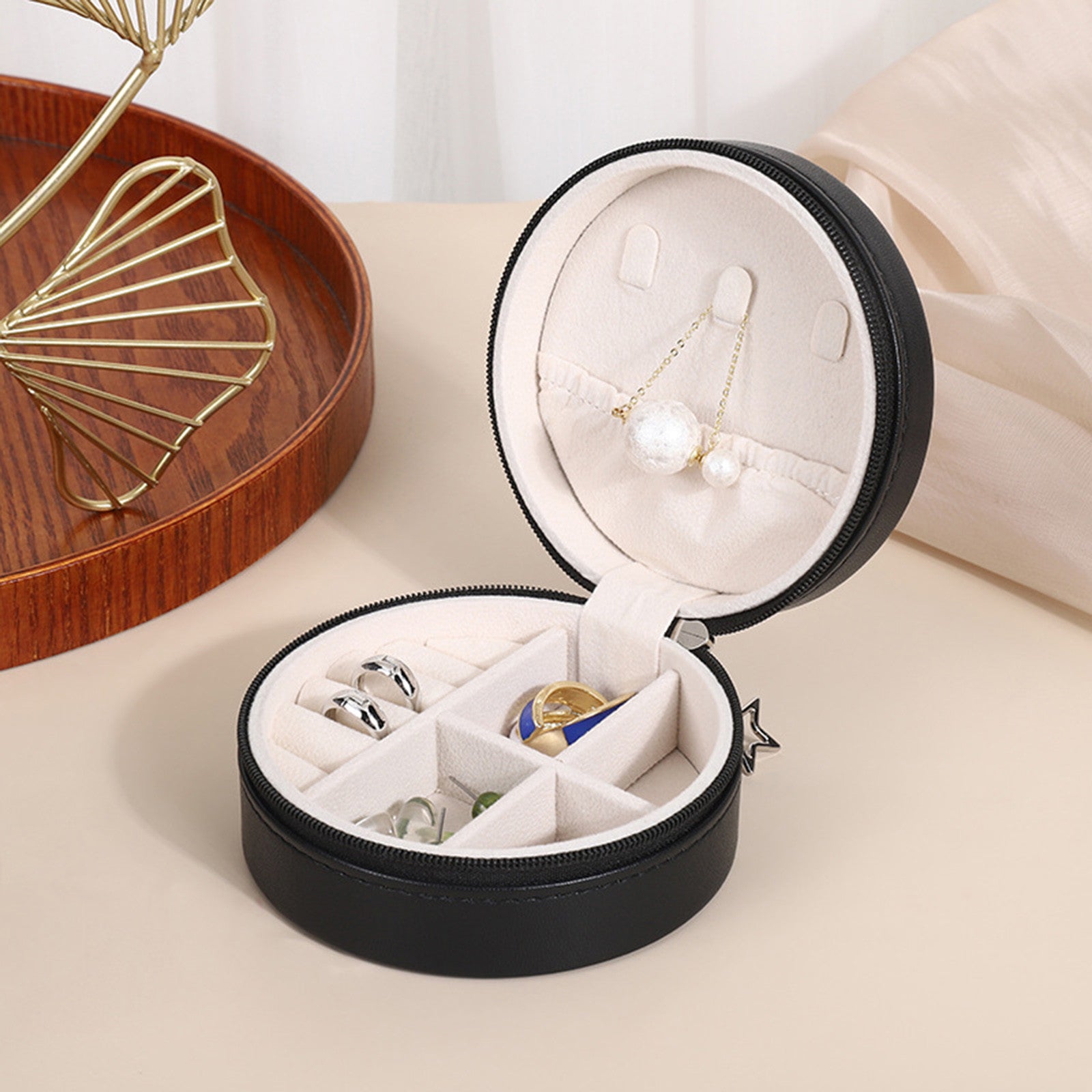DAISY DELIGHT Portable Travel Jewelry Box